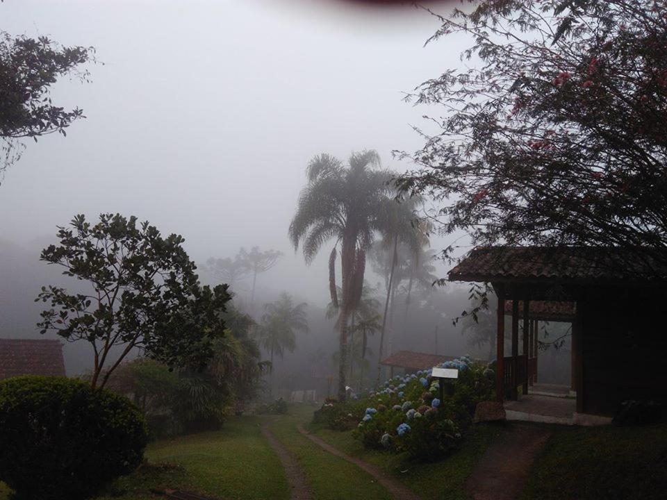 Pousada Recanto Dos Pinheiros Pilar do Sul Extérieur photo